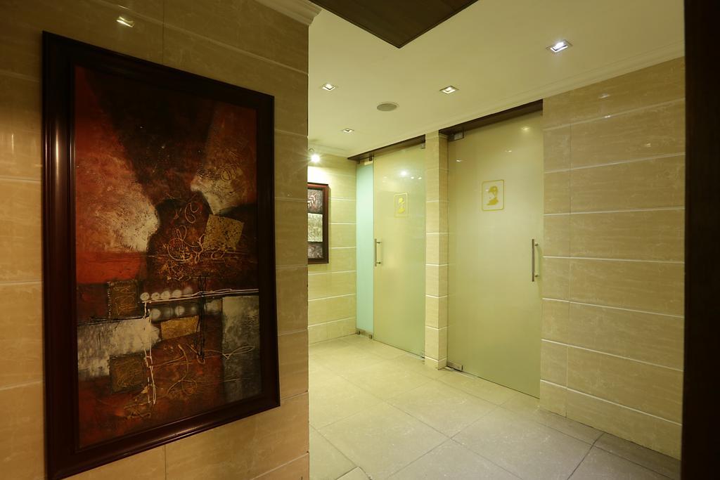 Corporate Regency Hotel Ню Делхи Екстериор снимка