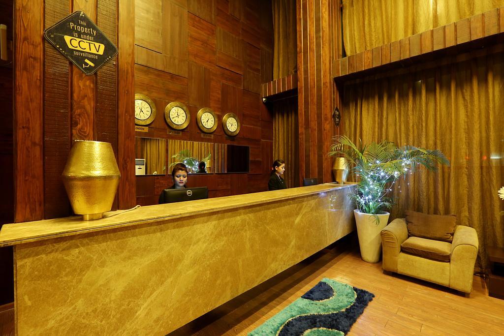 Corporate Regency Hotel Ню Делхи Екстериор снимка