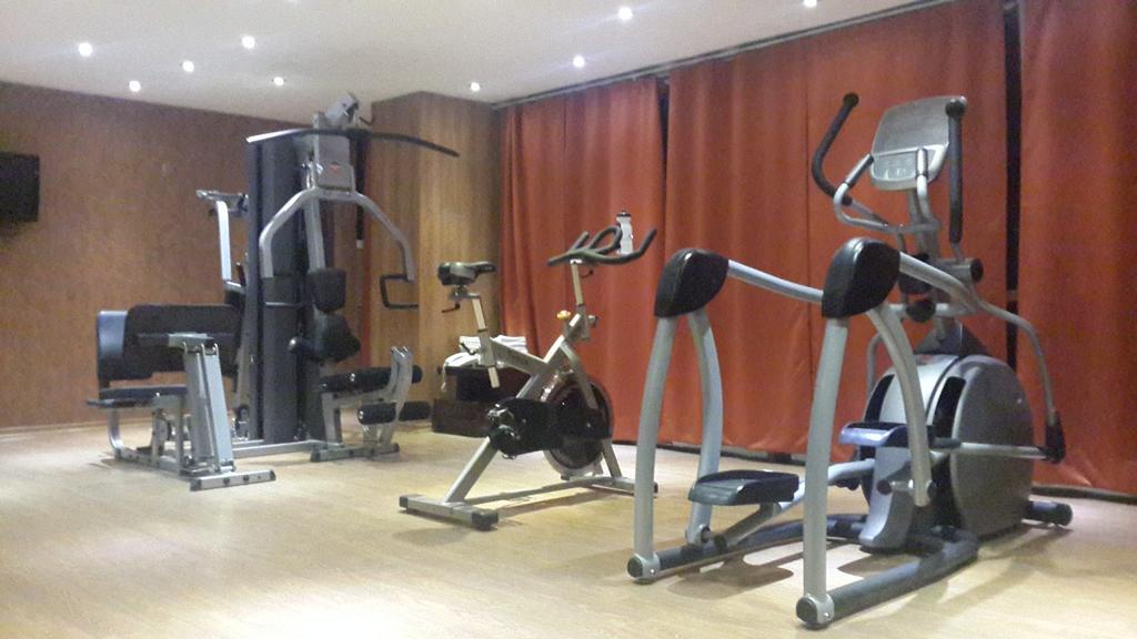 Corporate Regency Hotel Ню Делхи Екстериор снимка