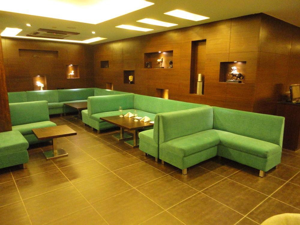 Corporate Regency Hotel Ню Делхи Екстериор снимка