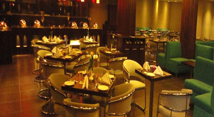 Corporate Regency Hotel Ню Делхи Екстериор снимка