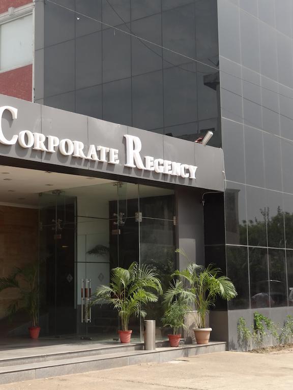 Corporate Regency Hotel Ню Делхи Екстериор снимка